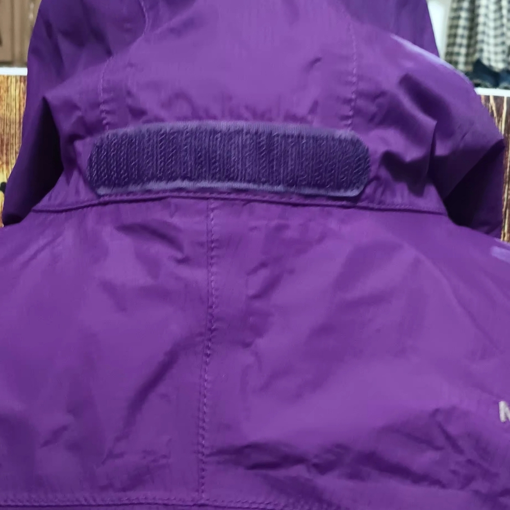 The North Face Girls XL18 Vibrant Purple Ski Jacket - Picture 7 of 10